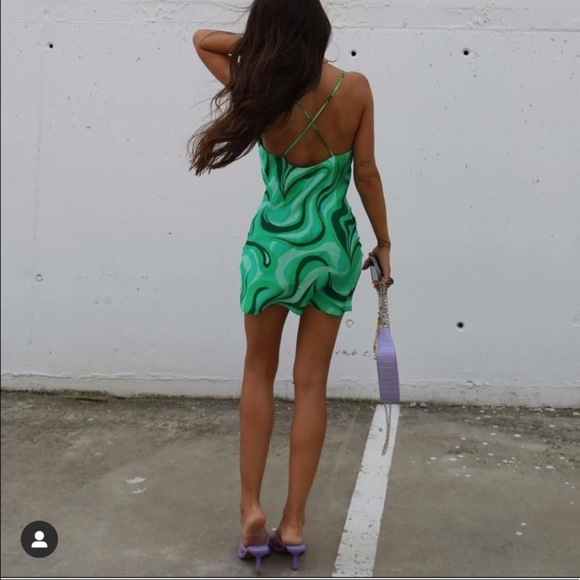 Zara Flowy Mini Swirl Green Satin Dress - Picture 7 of 12